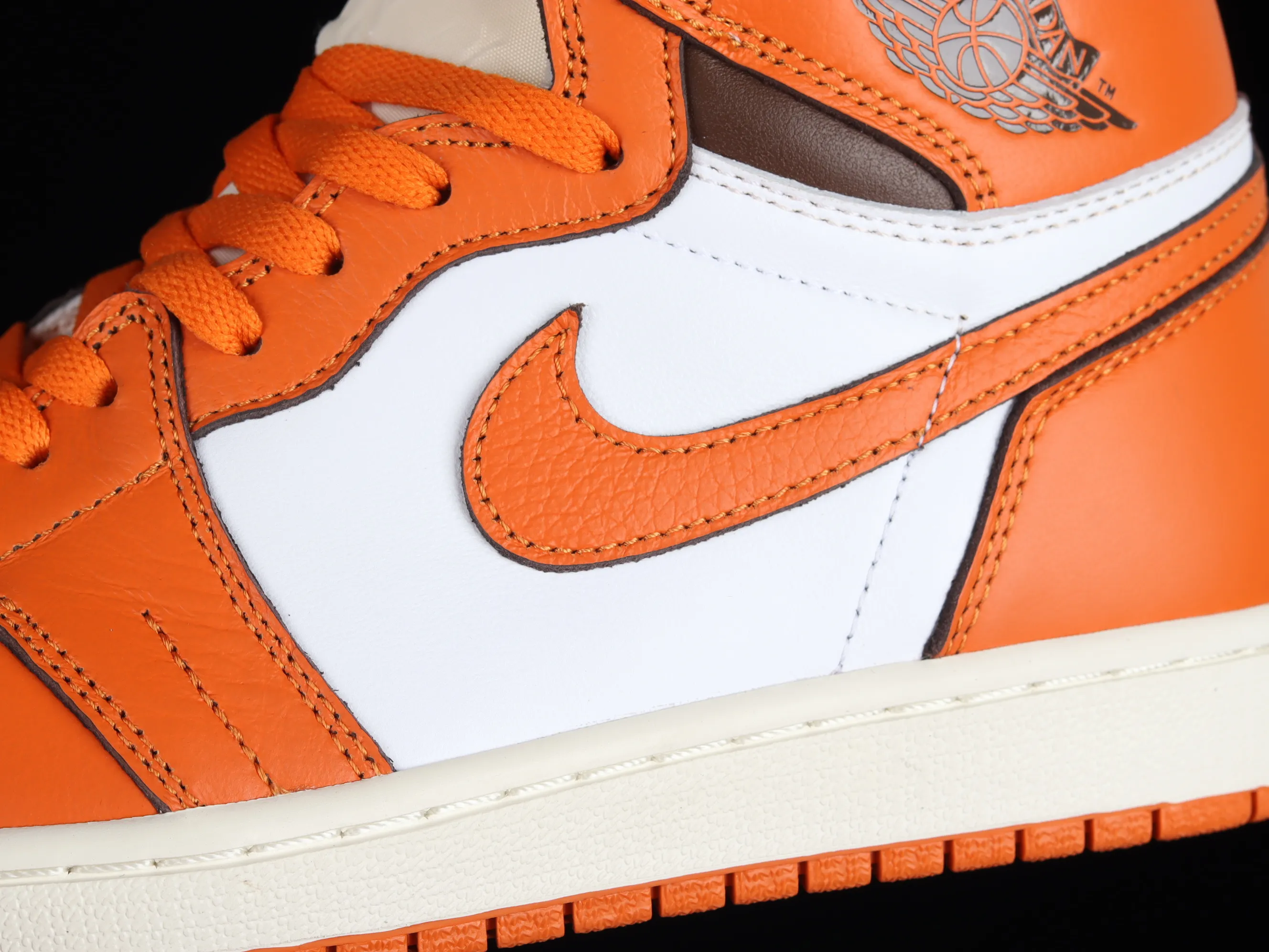 All categories Air Jordan Jordan series basketball shoes Air Jordan 1 High Air Jordan 1 High "Starfish" AJ1 Joe 1 white orange high-top basketball shoes DO9369-101
